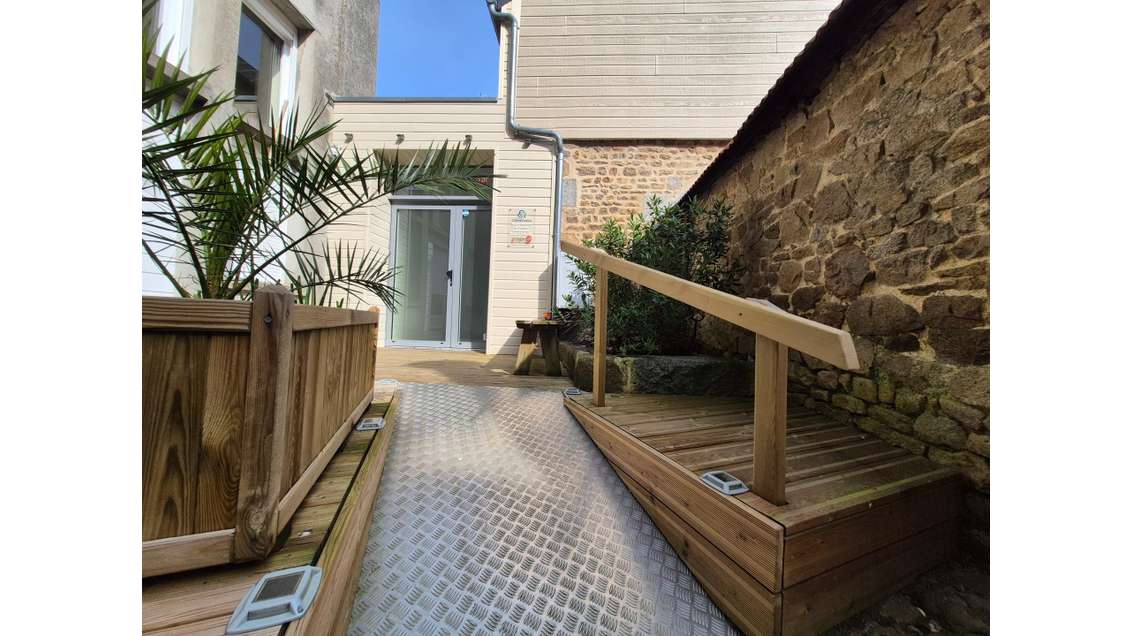 Vente espace de travail au coeur d'Avranches