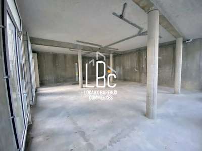 AV cellule commerciale 116m² Ile de Nantes CHU