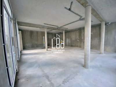 AV cellule commerciale 116m² Ile de Nantes CHU