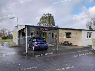 À VENDRE / À LOUER - BUREAUX - BANNALEC - 216 m²