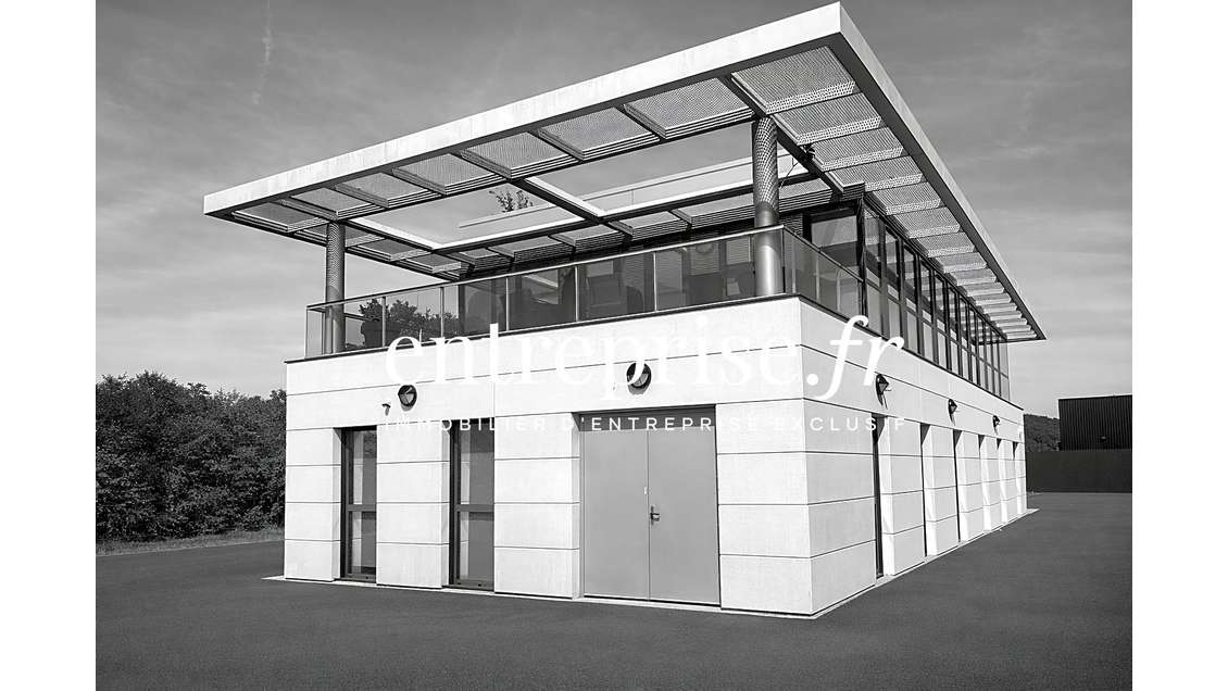 Bureaux lumineux à vendre à Beaucouzé