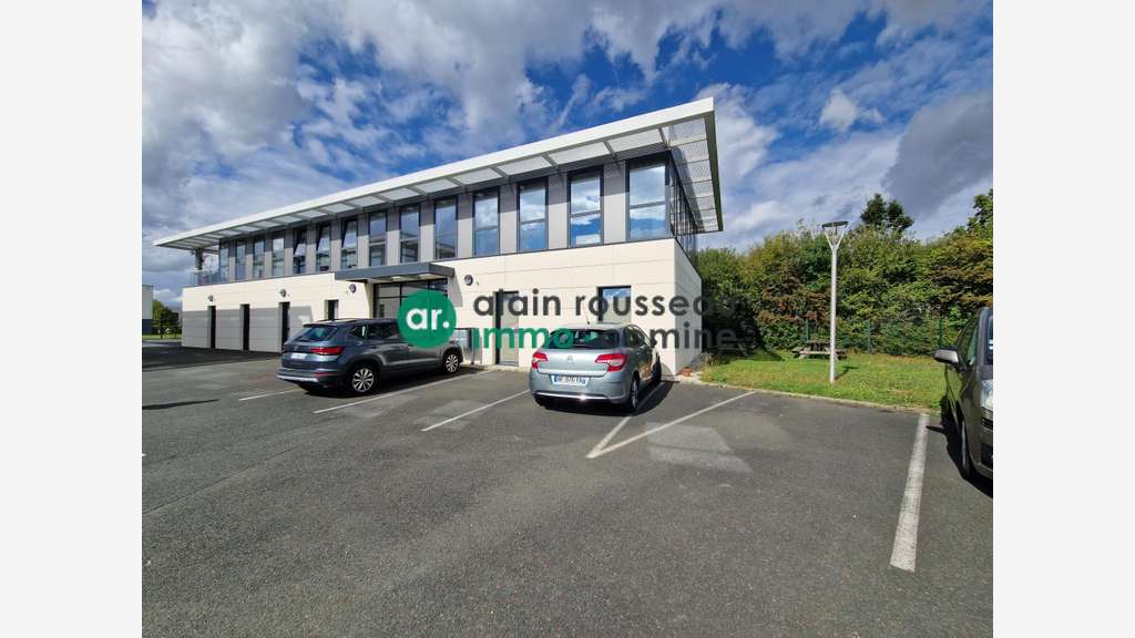 A VENDRE bâtiment de bureaux