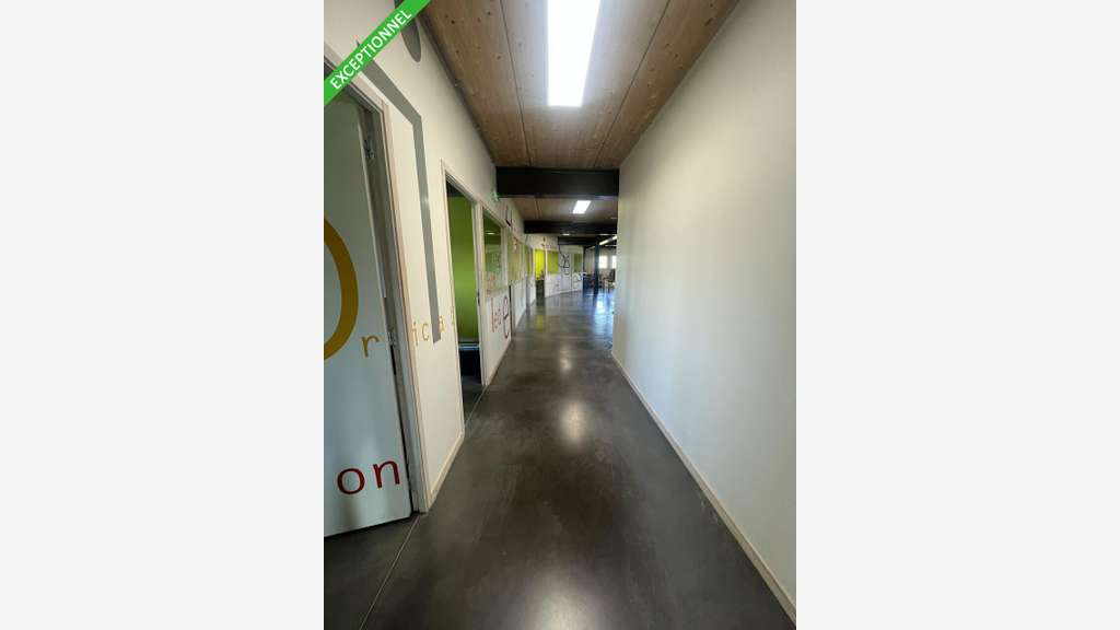 Bureaux de 645m² à vendre à Beaumont-Lès-Valence