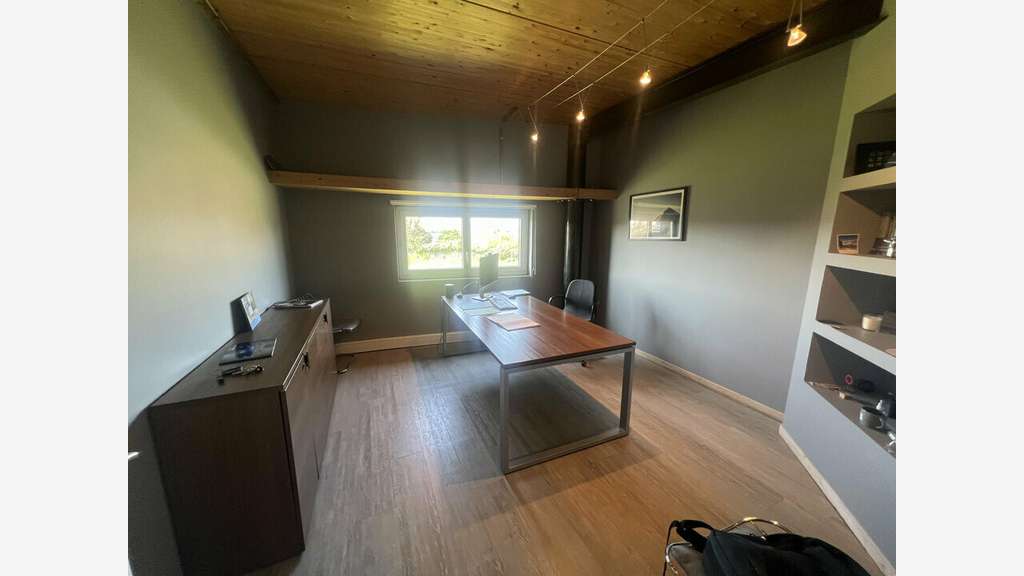 Bureaux de 645m² à vendre à Beaumont-Lès-Valence