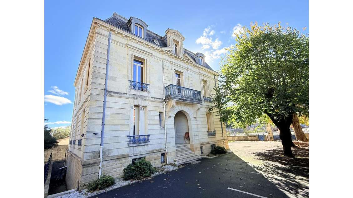 AV bureaux 500m² de 18 postes hypercentre Bègles