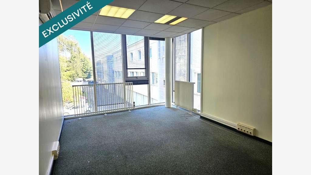 Vente bureaux 226m² accès PMR à Besançon Midol