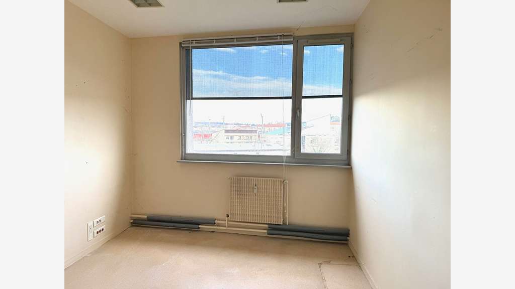 Bureaux à vendre 191m² R+2 à Besançon centre