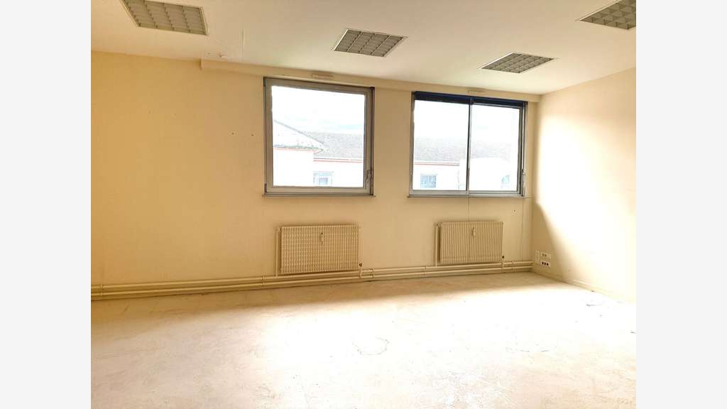 Bureaux à vendre 191m² R+2 à Besançon centre