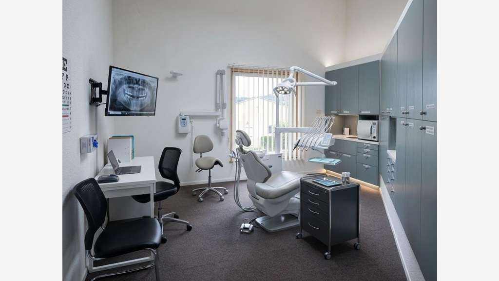 Cède immeuble professionnel 330m² Besse-sur-Issole