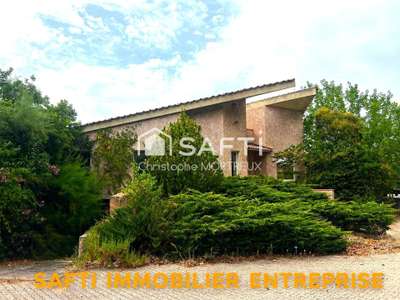 Immeuble professionnel offrant de multiples