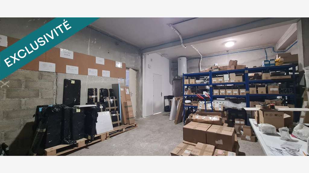 IMMEUBLE A USAGE DE BUREAUX