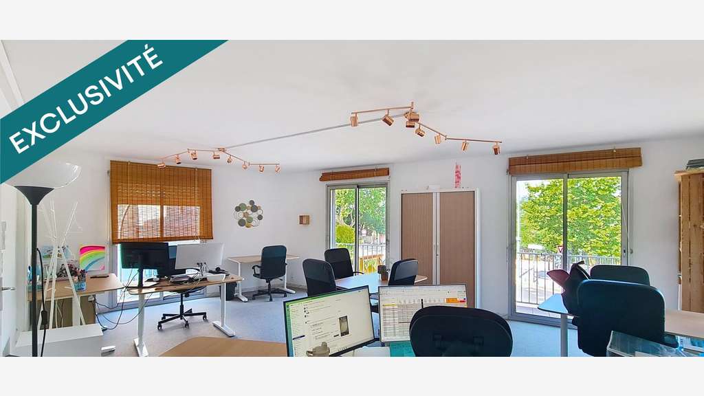 AV immeuble bureaux 100m² accès facile à Béziers
