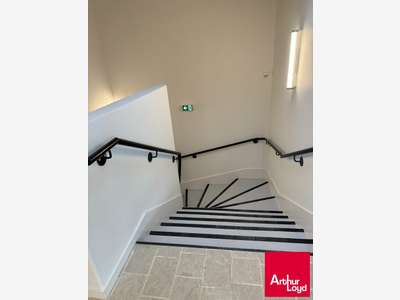 Bureaux très lumineux 96m² R+1 à vendre Biarritz
