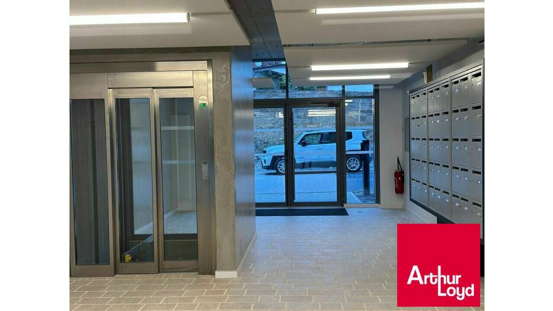 Bureaux de 60m² à vendre en RDC à Biarritz
