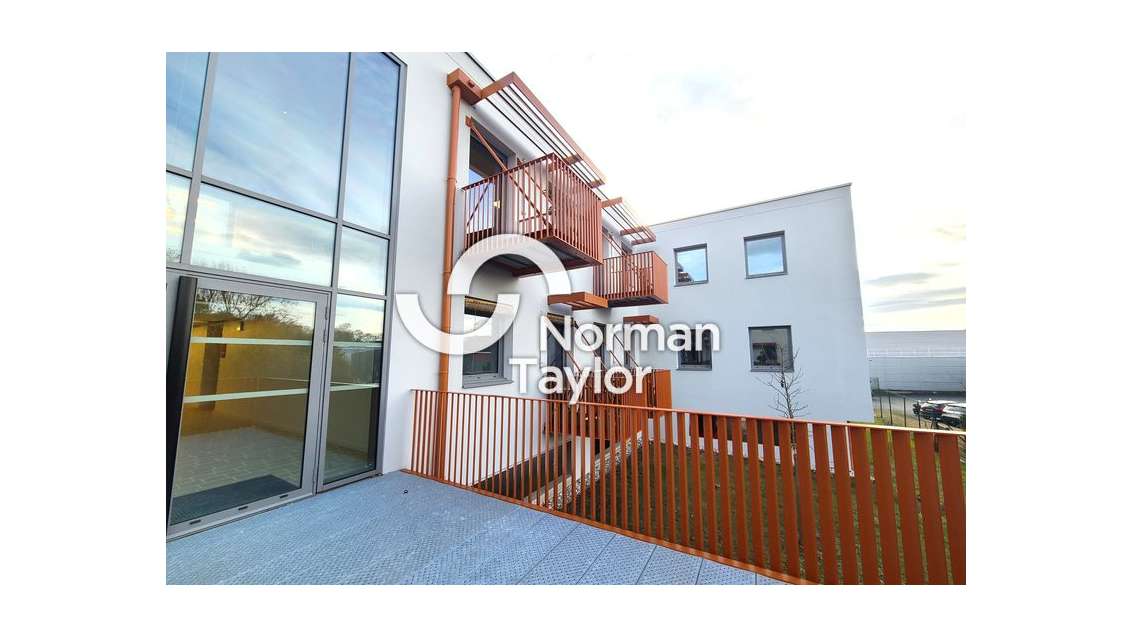 Bureaux neufs à vendre empl stratégique Biarritz