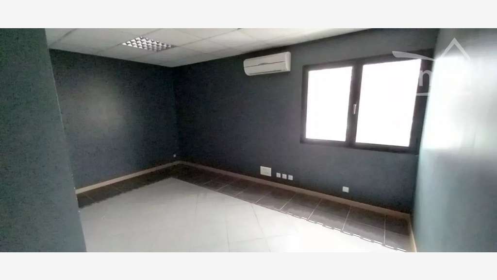 A vendre bureaux 82m² zone Nord de Blois