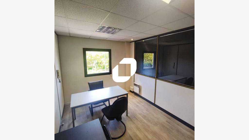 Vente Bureaux 300m² Boissy saint leger