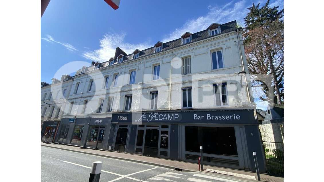 Murs ancien hôtel de 633m² à vendre à Bolbec