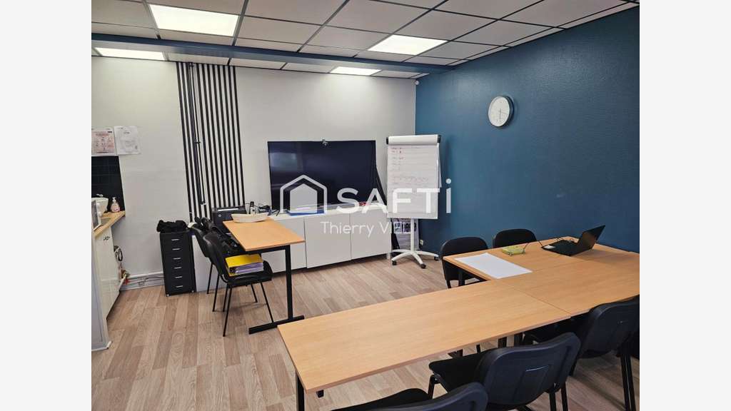Vente bureaux 65m² modulables à Bondy gare