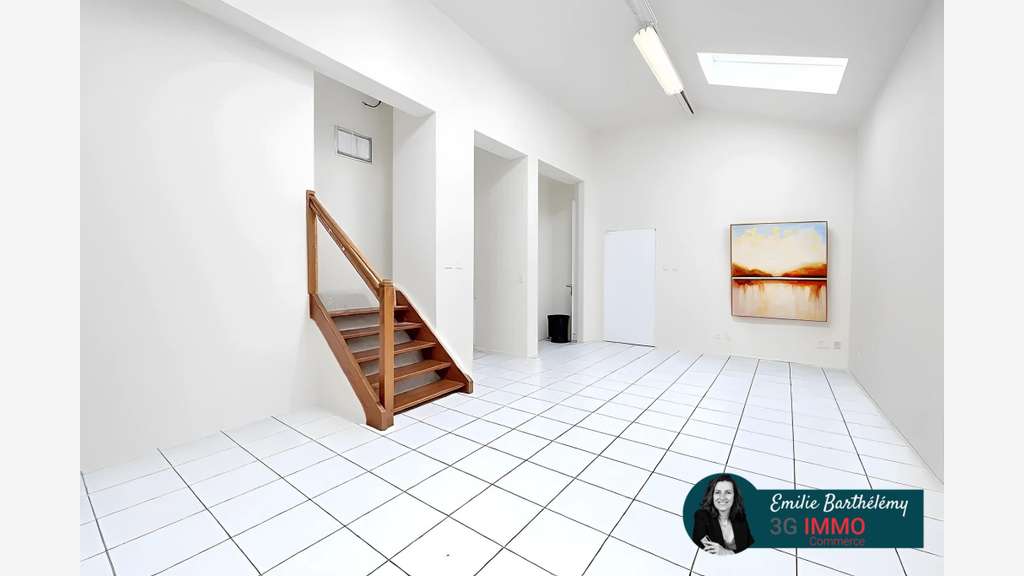 Vente bureau 39m² excellente visibilité à Bonne