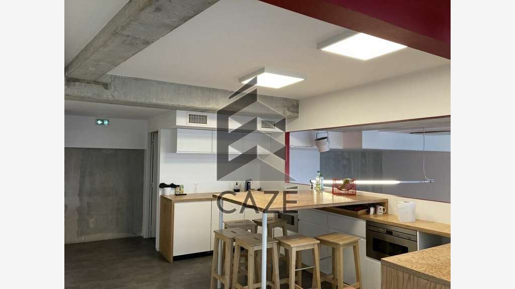 Bureaux 355m² RDC à vendre à Bordeaux Bacalan