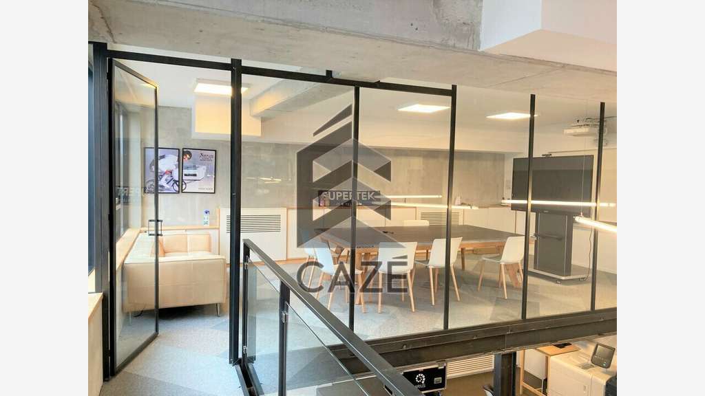 Bureaux 355m² RDC à vendre à Bordeaux Bacalan
