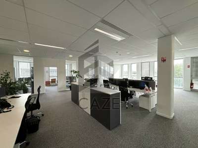 Superbes bureaux 296m² à vendre à Bordeaux Lac 