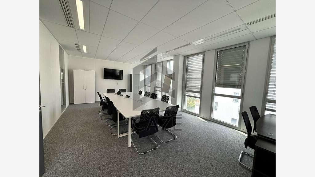 Superbes bureaux 296m² à vendre à Bordeaux Lac 