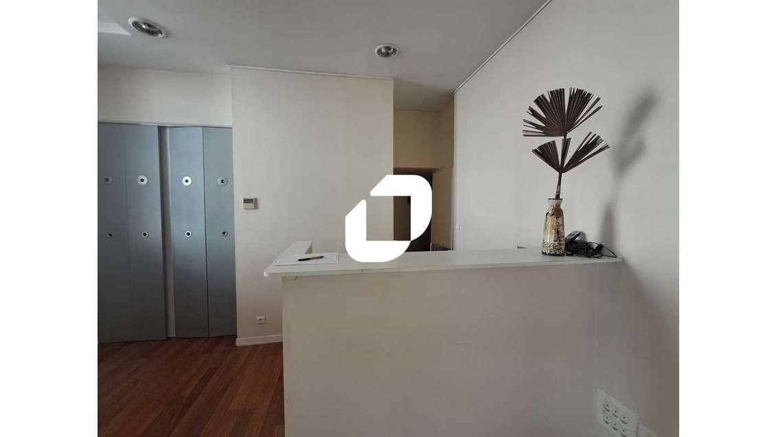 Vente Bureaux 74m² Bordeaux