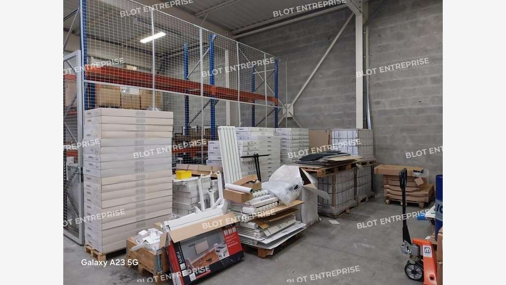 À vendre bureaux 700m² à Bouguenais