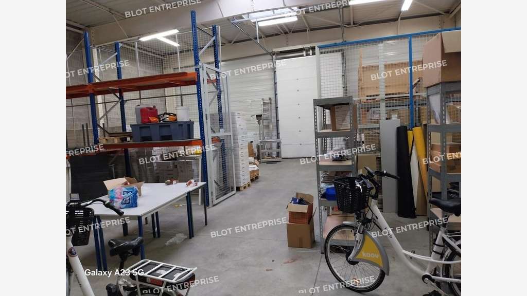 À vendre bureaux 700m² à Bouguenais