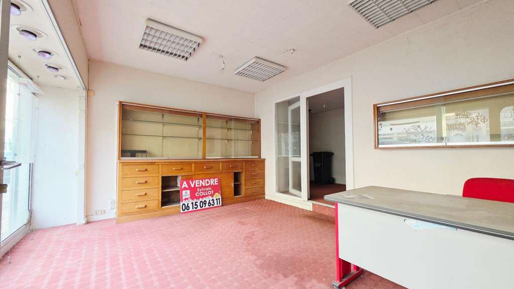 Vente murs commerciaux 27m² à Bourges centre