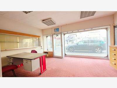 Vente murs commerciaux 27m² à Bourges centre