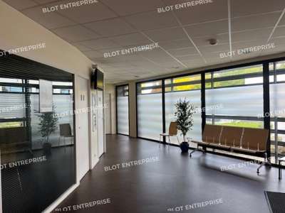 À vendre bureaux 275m² ERP à Brech Porte Océane