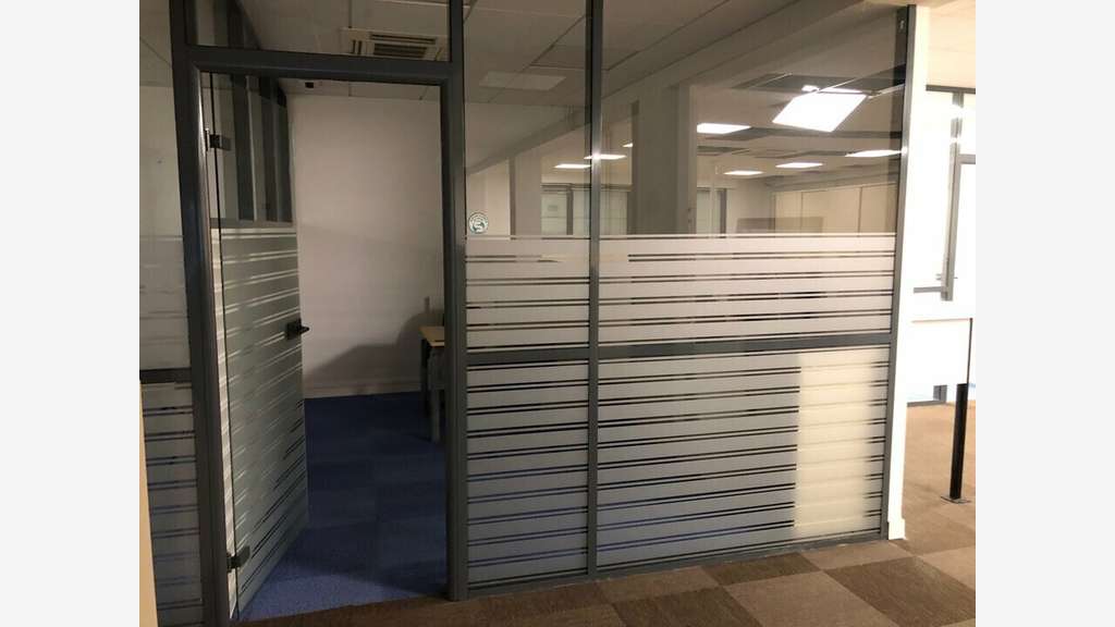 A vendre bureaux 636m² à Brest Kergaradec