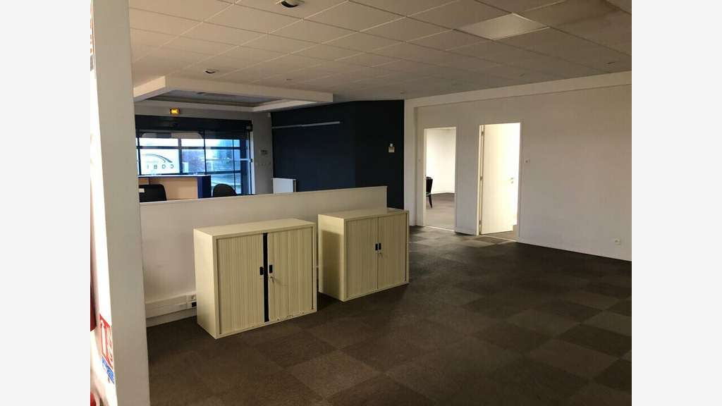 A vendre bureaux 636m² à Brest Kergaradec