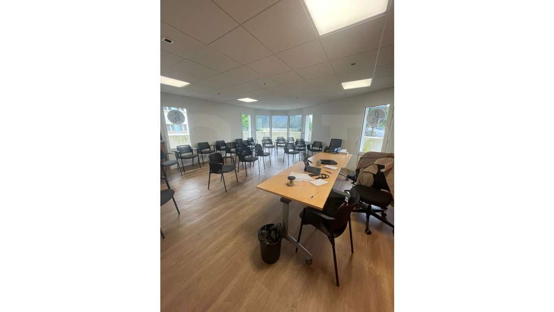 AV plateau de bureaux 130m² empl premium à Brest