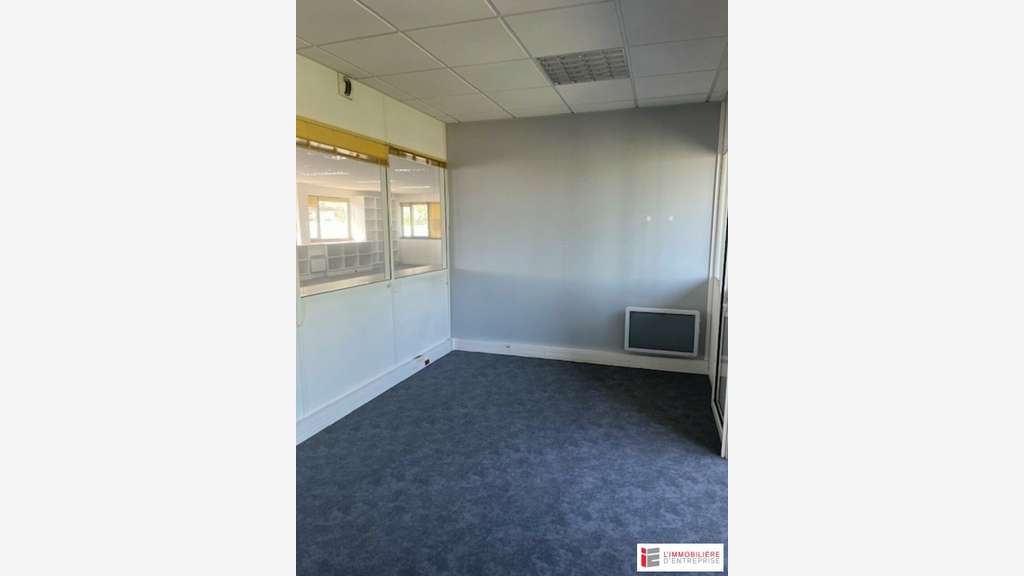 Bureaux 220m² à vendre à Brest port de commerce
