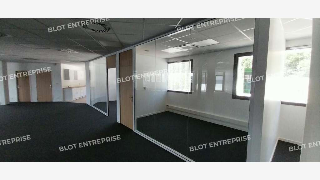 A louer / à vendre magnifique bureaux 256m² Brest