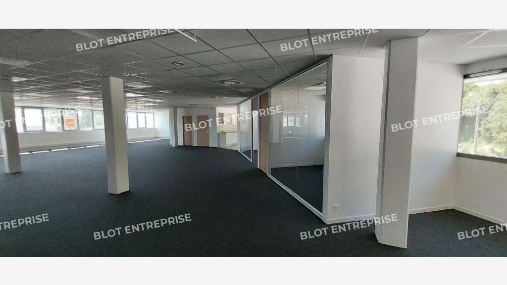 A louer / à vendre magnifique bureaux 256m² Brest