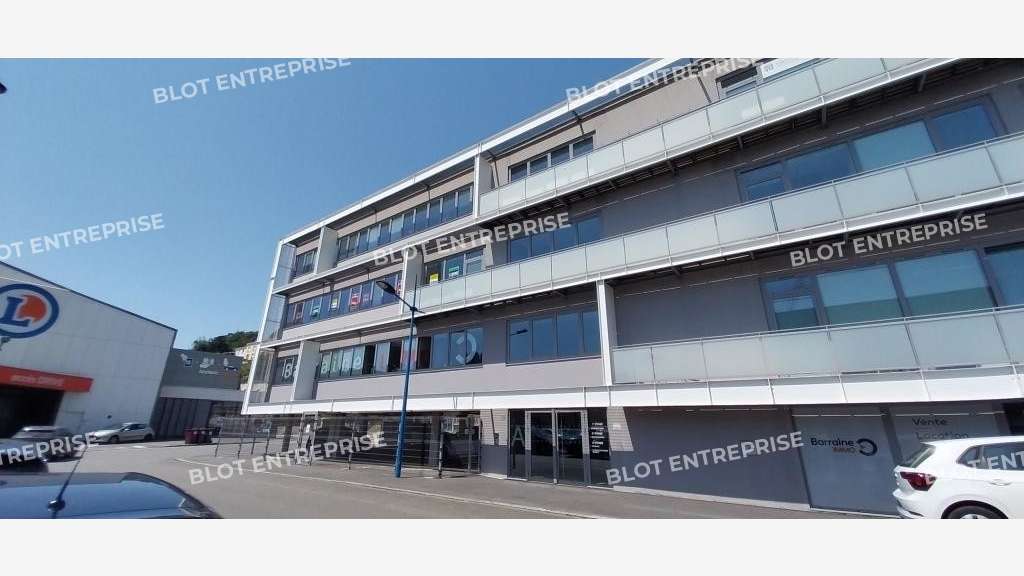 A louer / à vendre magnifique bureaux 256m² Brest