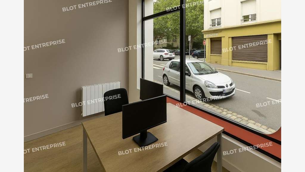 AV bureaux locaux commerciaux 73m² Brest St Louis