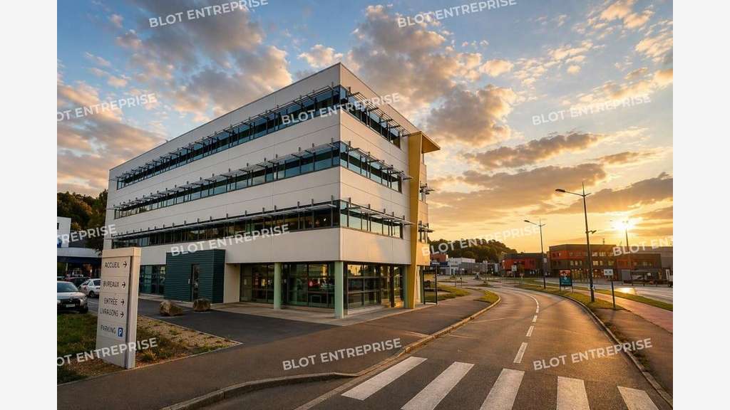 À VENDRE - BUREAUX - 220 m² - BREST