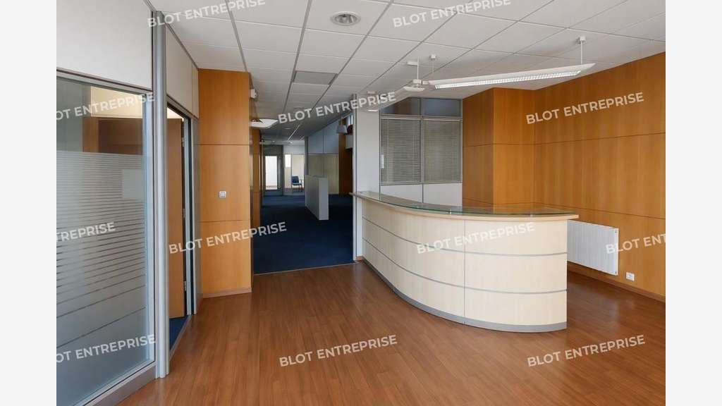 À VENDRE - BUREAUX - 646 m² - BREST