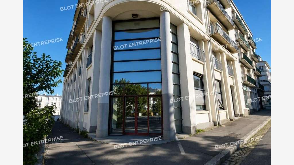 À VENDRE - BUREAUX - 646 m² - BREST
