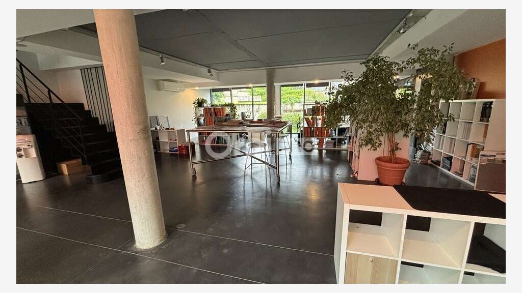Vente local professionnel 200m² Brive-la-Gaillarde