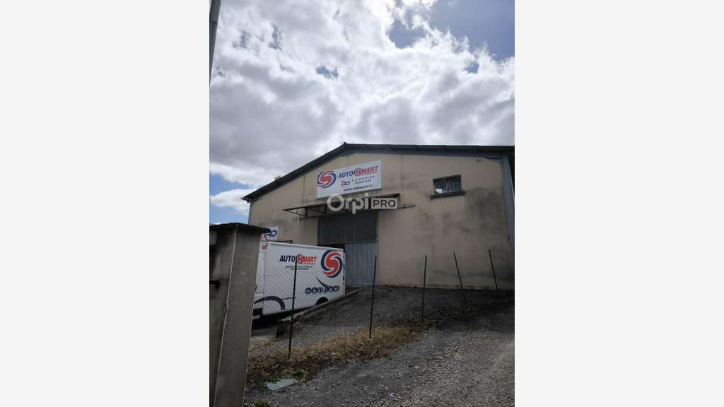 LOCAL D'ACTIVITE ENTREPOT