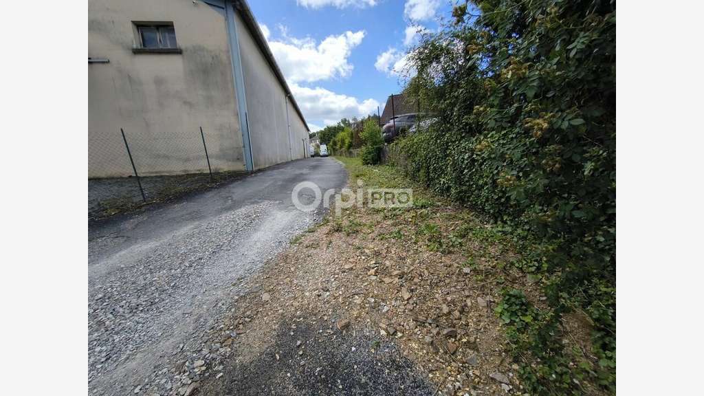 LOCAL D'ACTIVITE ENTREPOT