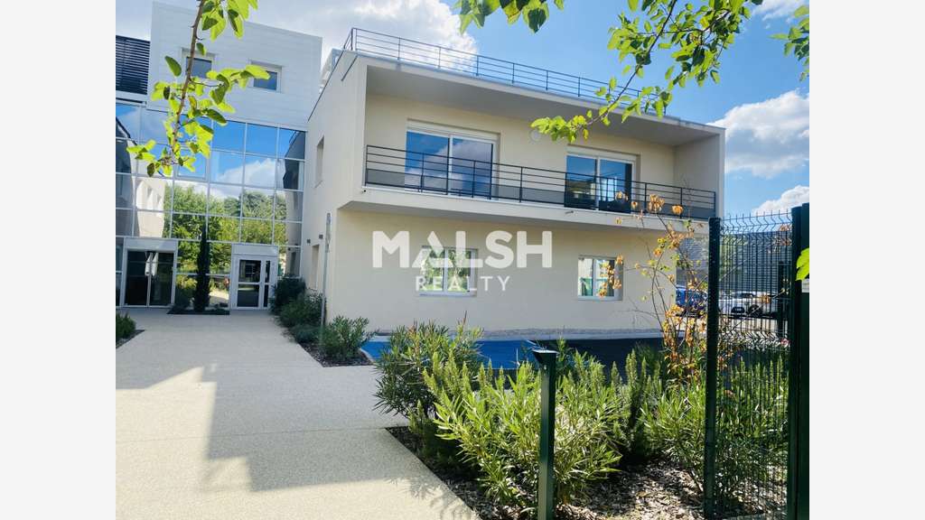 Vente bureaux 1477m² divisibles Bron Parc du Chêne