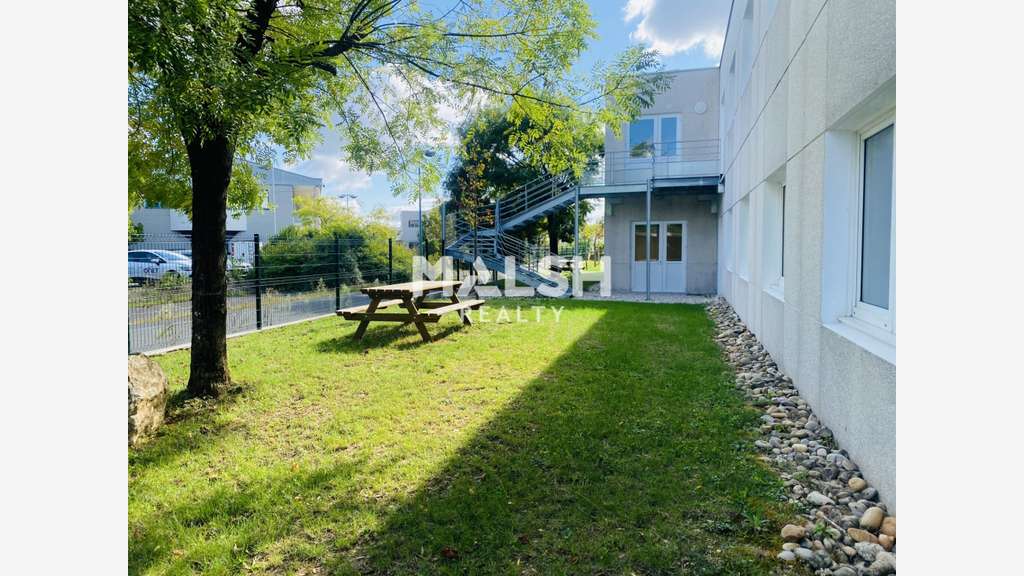 Vente bureaux 1477m² divisibles Bron Parc du Chêne